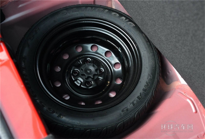 2015款 1.0L AMT 鉉酷型