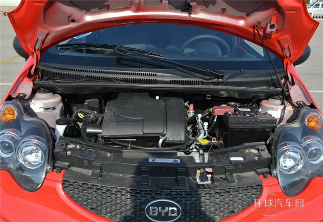 2015款 1.0L AMT 鉉酷型