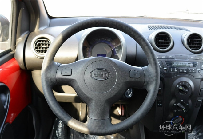 2015款 1.0L AMT 鉉酷型