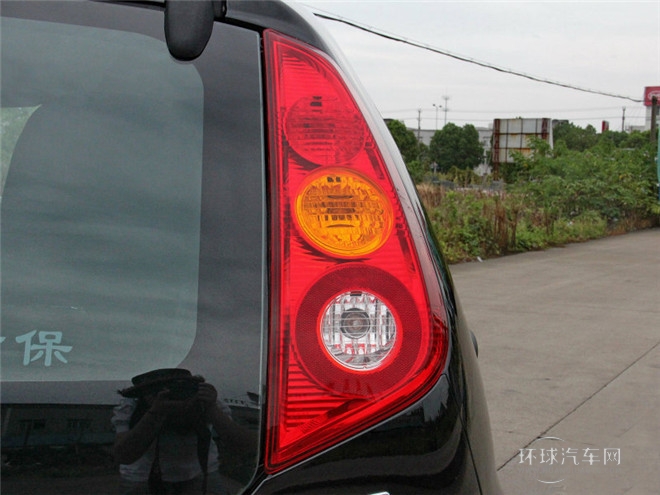 2015款 1.0L 尚酷型