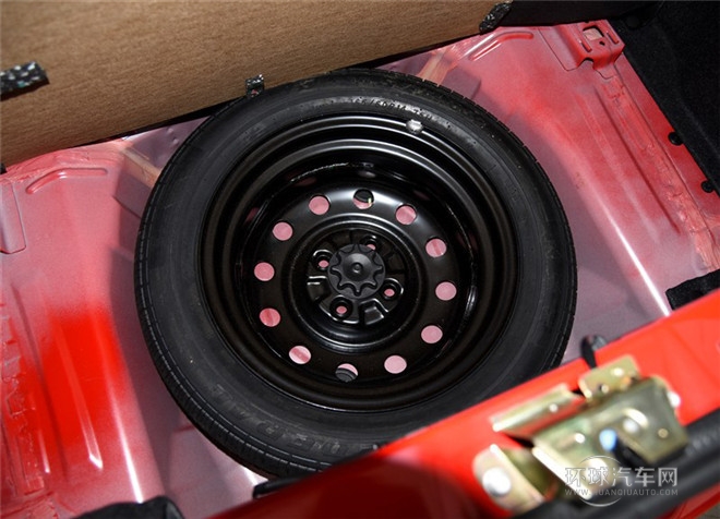 2015款 1.0L 鉉酷型