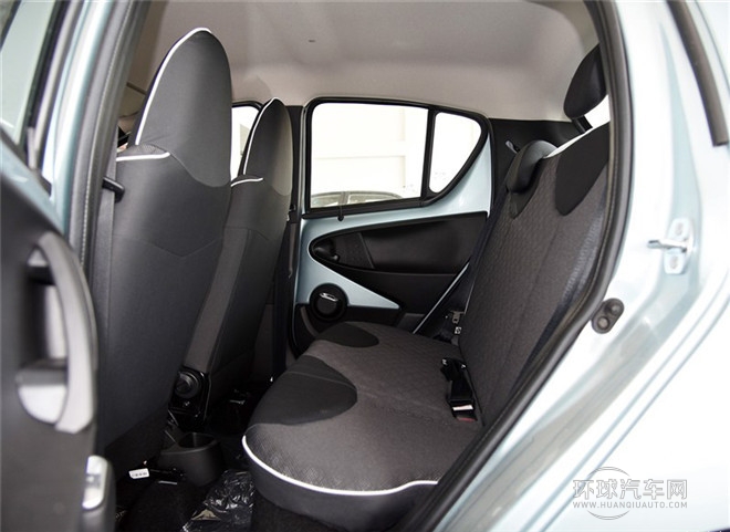 2015款 1.0L 悅酷型