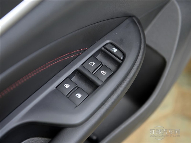 2015款 18T 雙離合運動旗艦型