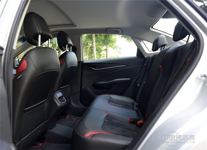 2015款 18T 雙離合運動旗艦型