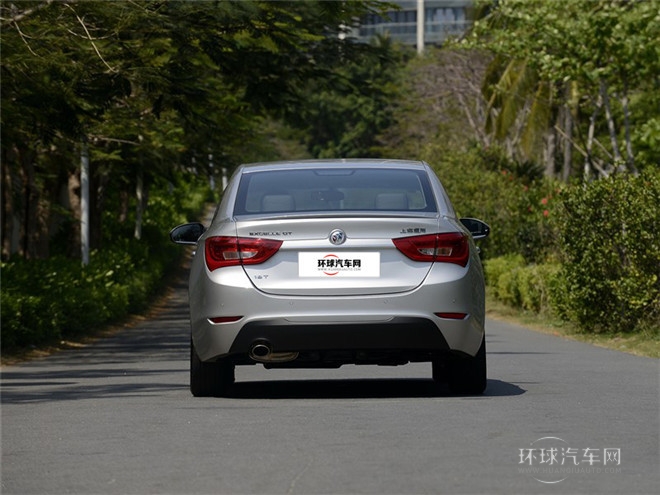 2015款 18T 雙離合運動旗艦型