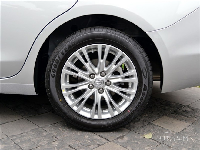 2015款 18T 雙離合豪華型