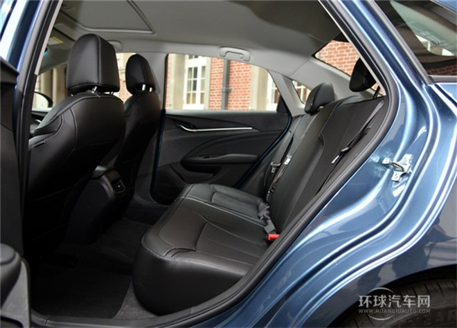 2015款 18T 雙離合豪華型