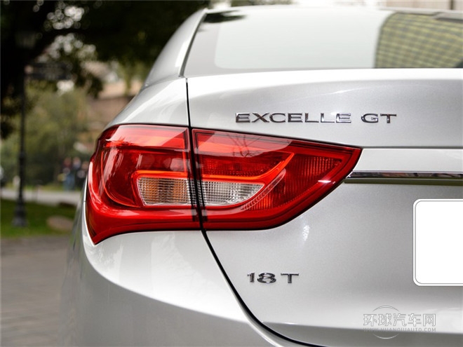 2015款 18T 雙離合豪華型