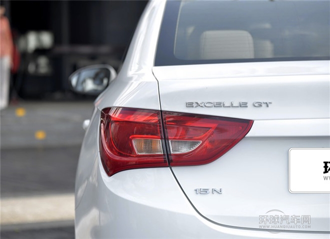 2015款 15N 自動豪華型