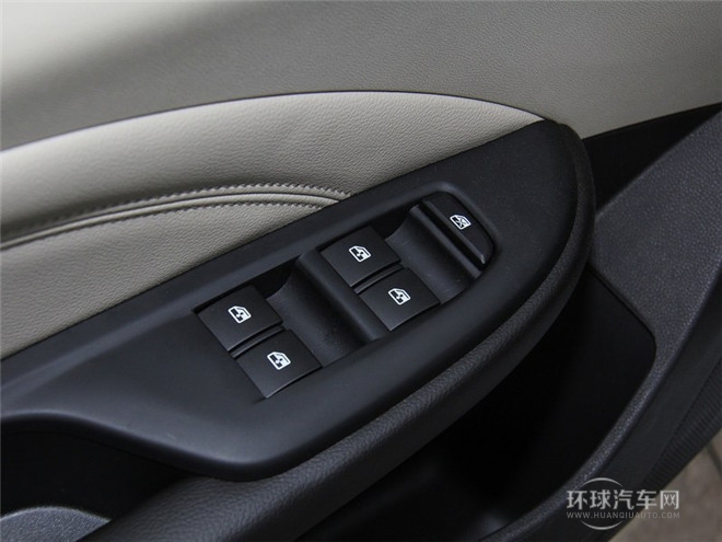 2015款 15N 手動(dòng)豪華型