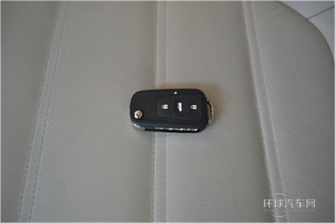 2015款 1.5TGI TST四驅豪華版