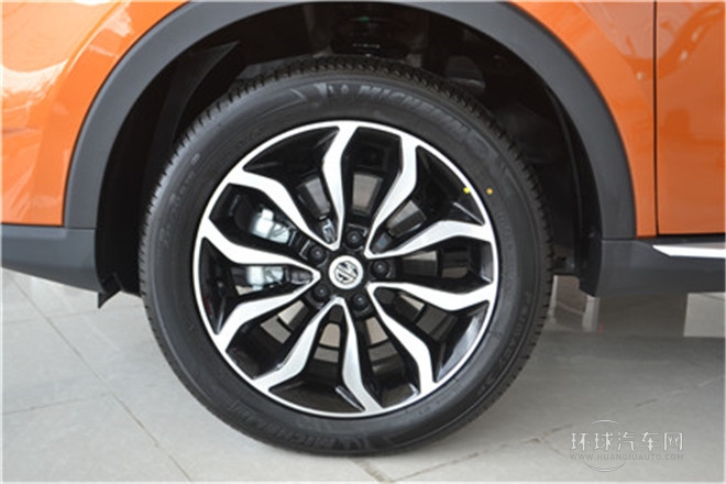 2015款 1.5TGI TST四驅豪華版