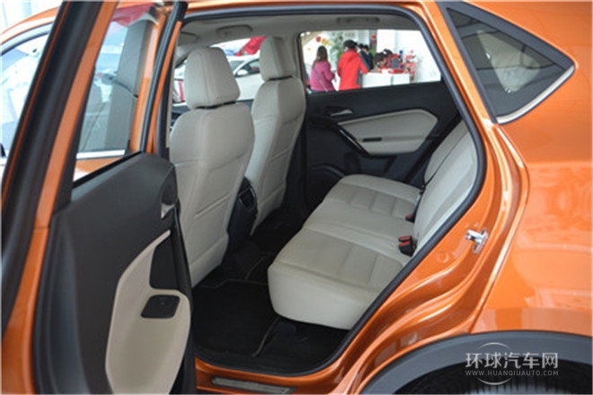 2015款 1.5TGI TST四驅(qū)豪華版