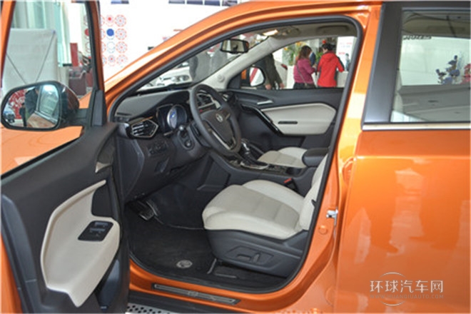 2015款 1.5TGI TST四驅豪華版