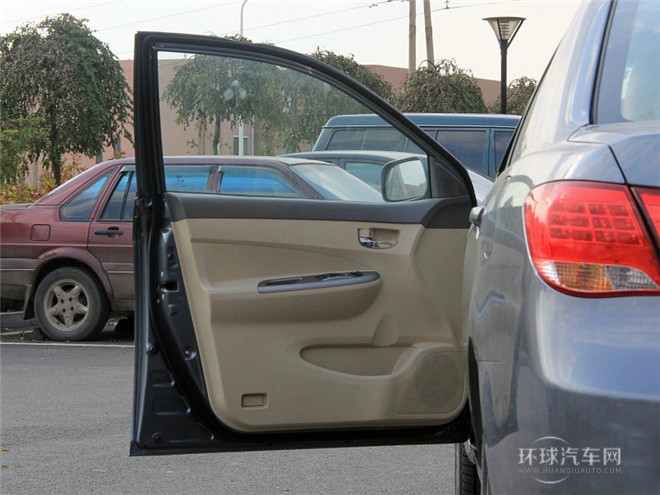 2015款 節能版 1.5L 手動舒適型