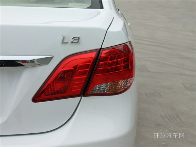 2015款 節能版 1.5L 自動尊貴型