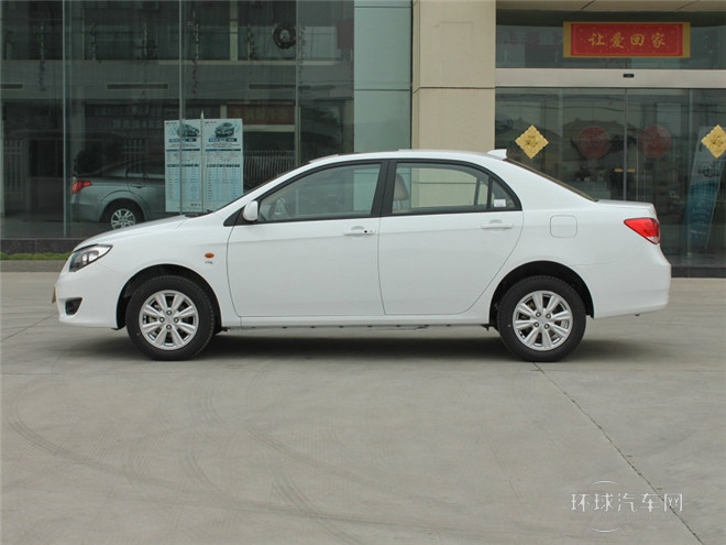 2015款 節能版 1.5L 自動尊貴型