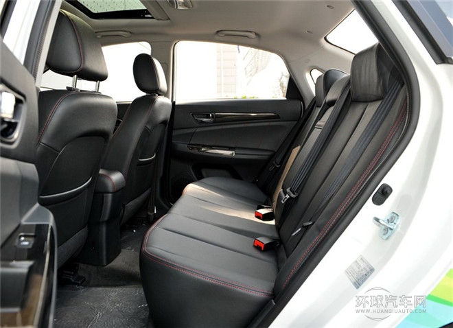 2015款 1.6L 自動(dòng)尊貴型