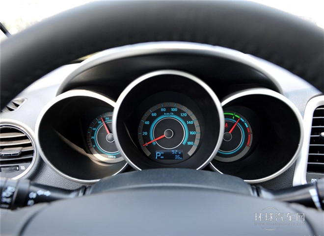 2015款 1.6L 自動尊貴型