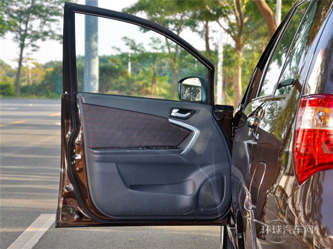 2015款 兩廂 1.4L 手動理想型