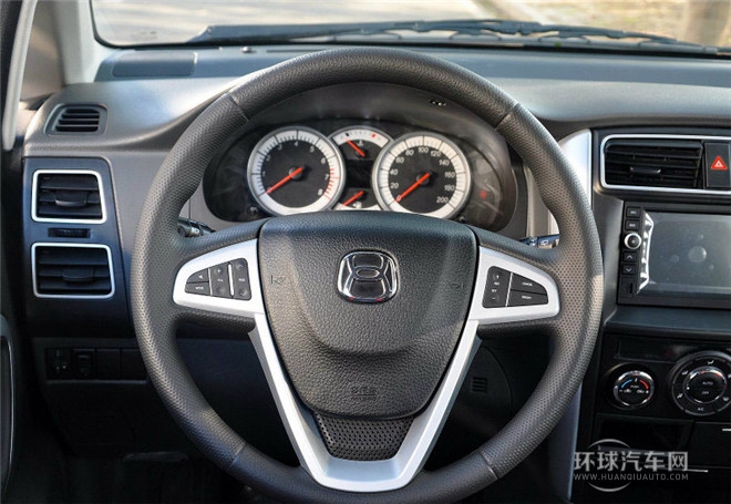 2015款 兩廂 1.4L 手動理想型