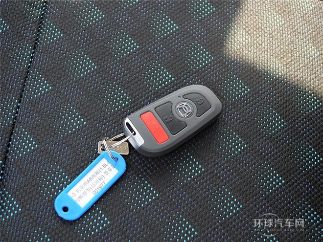 2015款 兩廂 1.5L 自動暢想型