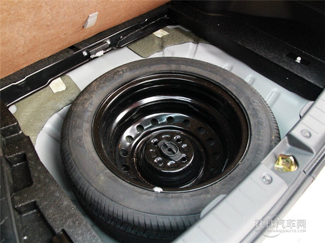 2015款 兩廂 1.5L 自動(dòng)理想型