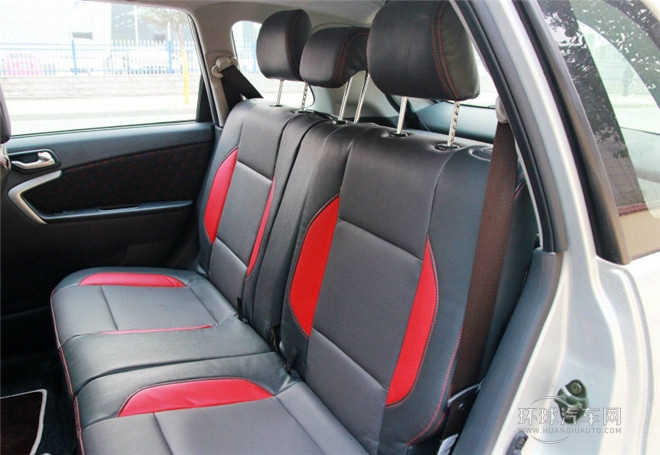 2015款 兩廂 1.5L 自動理想型