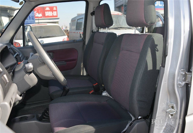 2015款 1.0L 手動經濟型