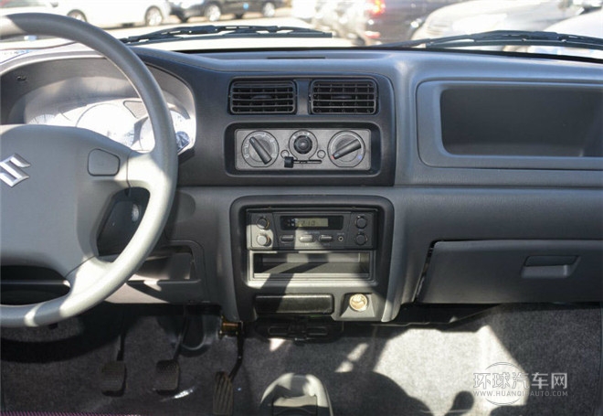 2015款 1.0L 手動經濟型