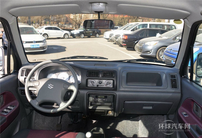 2015款 1.0L 手動經濟型