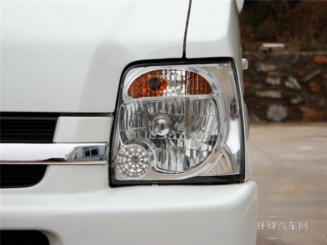 2015款 1.0L 手動舒適型