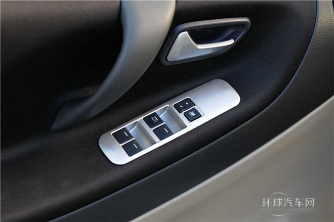 2015款 兩廂 1.4L 手動夢想型