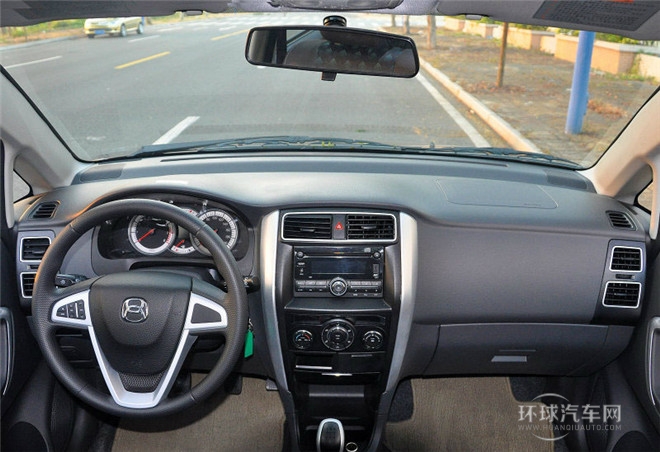 2015款 三廂 1.4L 手動暢想型