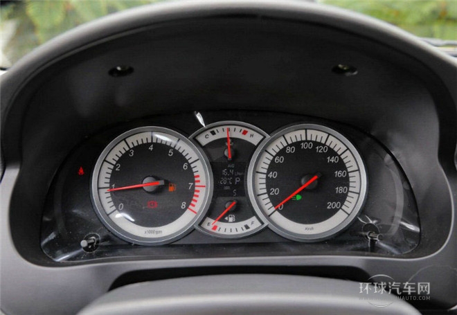 2015款 三廂 1.4L 手動(dòng)理想型