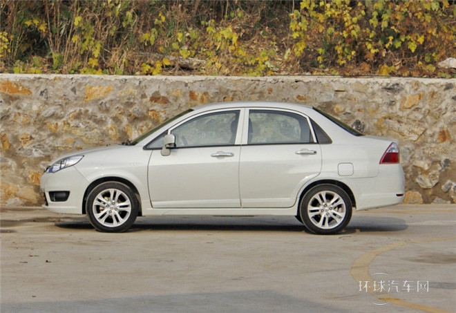 2015款 三廂 1.5L 自動暢想型