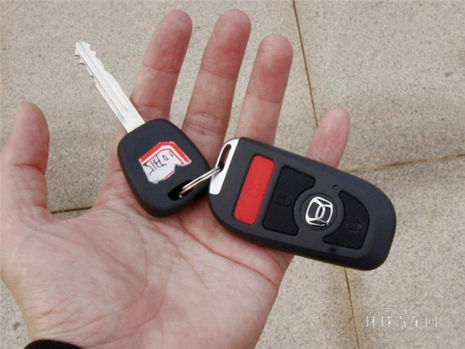 2015款 三廂 1.5L 自動(dòng)理想型