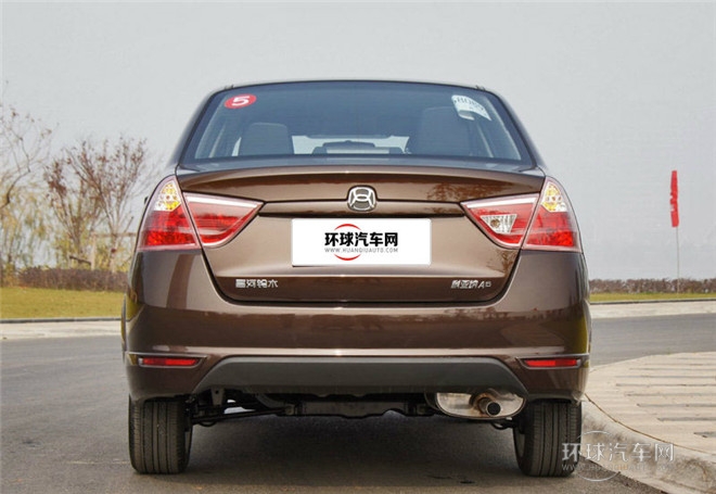 2015款 三廂 1.5L 自動理想型