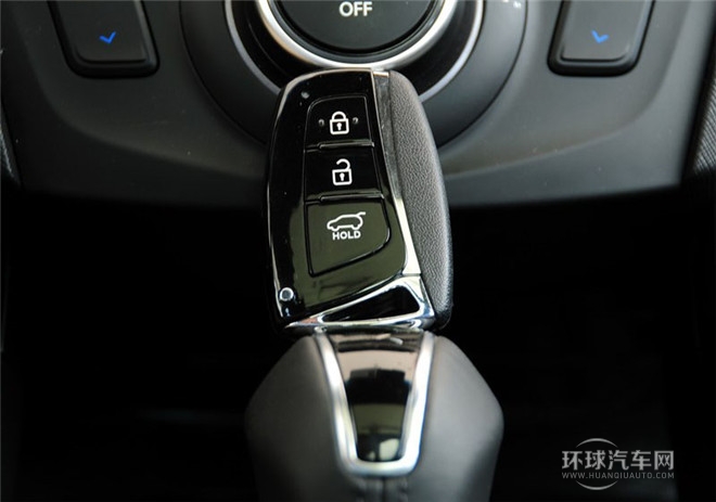 2015款 2.0T 自動四驅(qū)頂級型