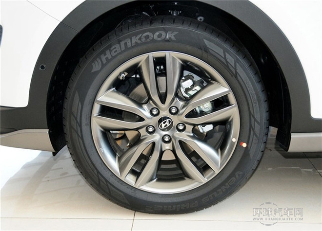 2015款 2.0T 自動四驅頂級型