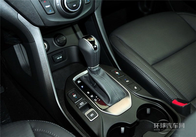 2015款 2.0T 自動四驅頂級型