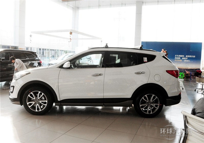 2015款 2.0T 自動四驅頂級型