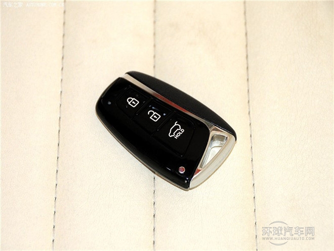 2015款 2.0T 自動四驅智能型