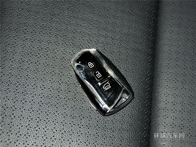 2015款 2.4L 手動(dòng)兩驅(qū)舒適型