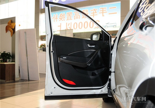 2015款 2.4L 手動兩驅舒適型