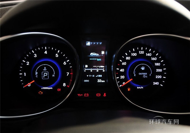 2015款 2.4L 手動(dòng)兩驅(qū)舒適型