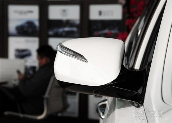 2015款 2.4L 手動(dòng)兩驅(qū)舒適型