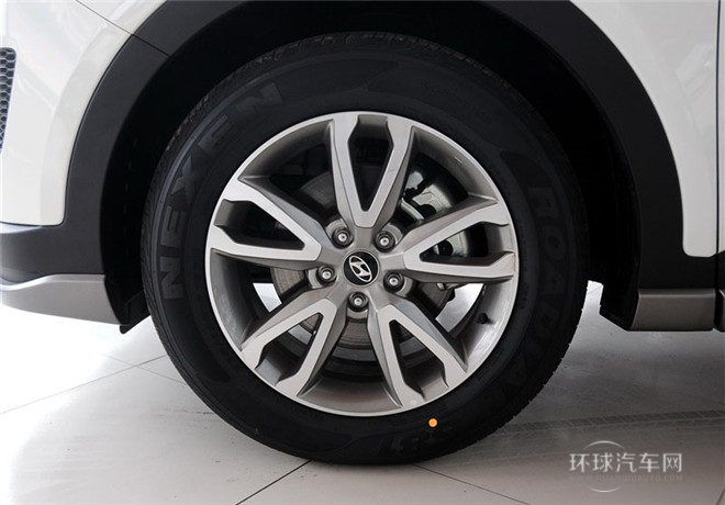 2015款 2.4L 自動(dòng)兩驅(qū)舒適型