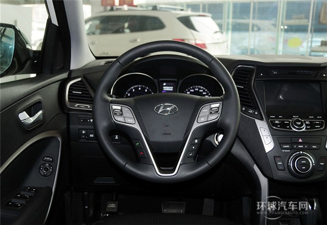 2015款 2.4L 自動(dòng)兩驅(qū)舒適型