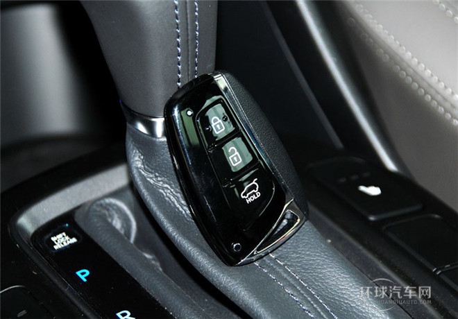 2015款 2.4L 自動四驅智能型